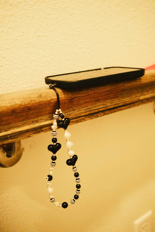 Heartbeat Noir Bead Phone Charm